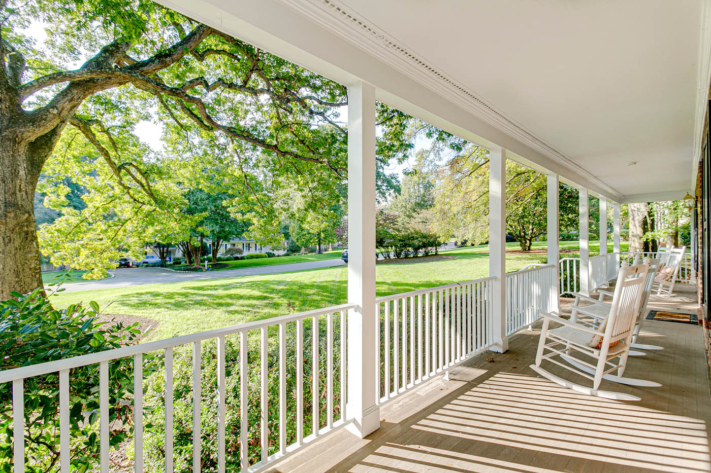 A beautiful image of an outdoor patio in a residential area - book your insect control service.